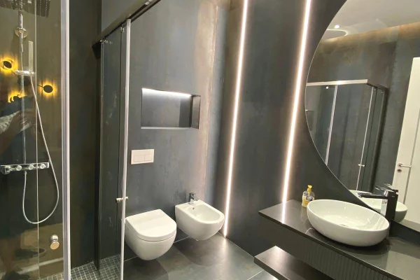 Shtepi ne shitje Apartament ne Himare, 2+1, Mobilimi E mobiluar, Pagesa 630,000  Euro.