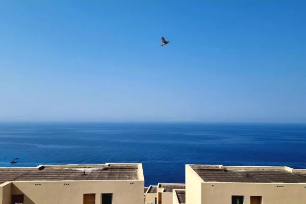 Shtepi ne shitje Apartament ne Himare, 2+1, Mobilimi E mobiluar, Pagesa 630,000  Euro.