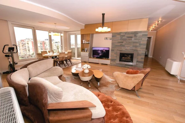 House for Rent 3+1 in Tirana - 2,500 Euro