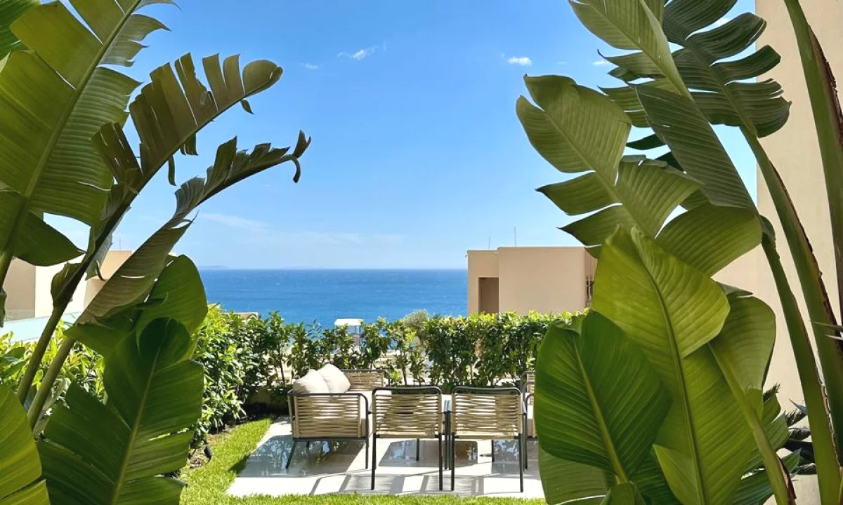 Shtepi ne shitje Apartament ne Himare, 2+1, Mobilimi E mobiluar, Pagesa 790,000  Euro.