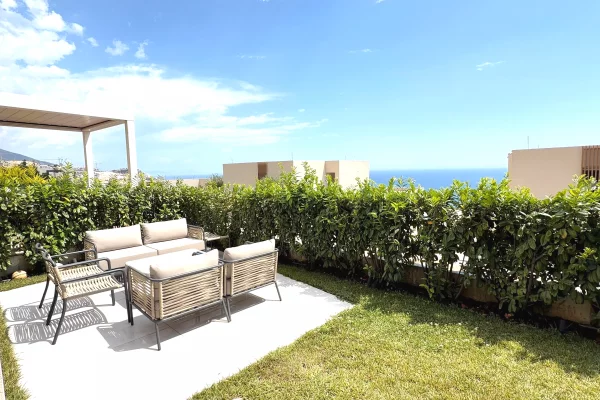 Shtepi ne shitje Apartament ne Himare, 2+1, Mobilimi E mobiluar, Pagesa 790,000  Euro.