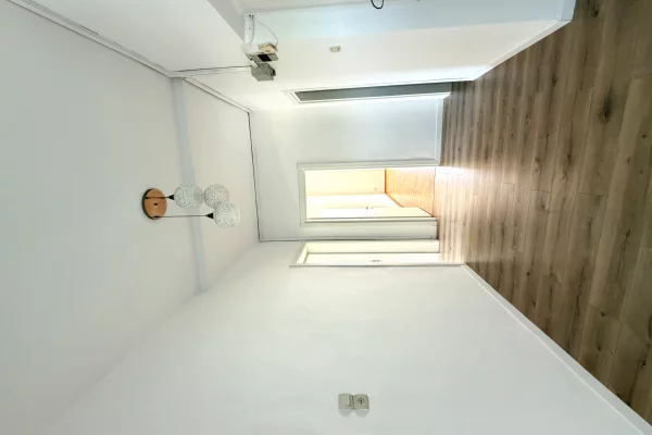 Ambient biznesi me qera 3+1 ne Tirane - 750 Euro