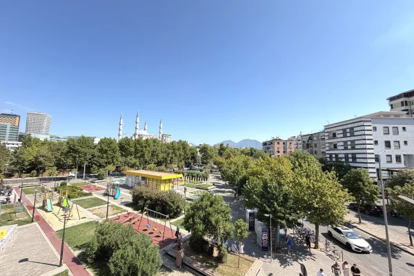 🏡Jepet me qera ambient biznesi tek 7-Xhuxhat‼️