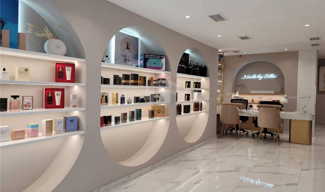 Dyqan Buze Rruge - Me Qera - Sheshi Wilson - Tirane