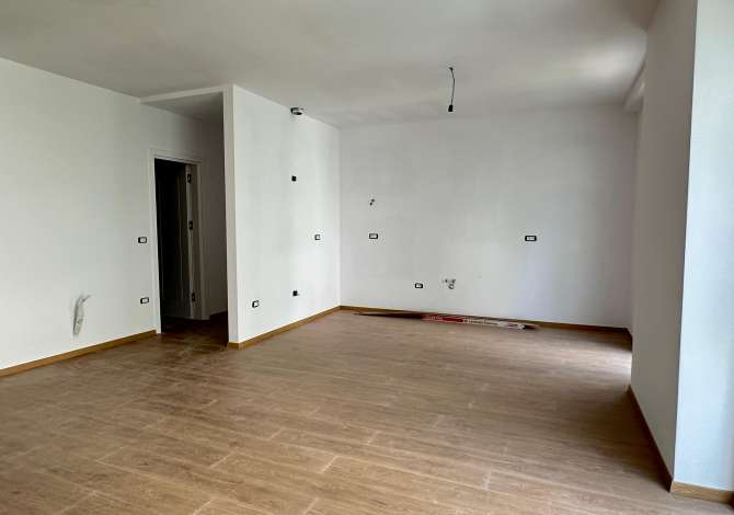 Ambient biznesi me qera 3+1 ne Tirane - 1,500 Euro