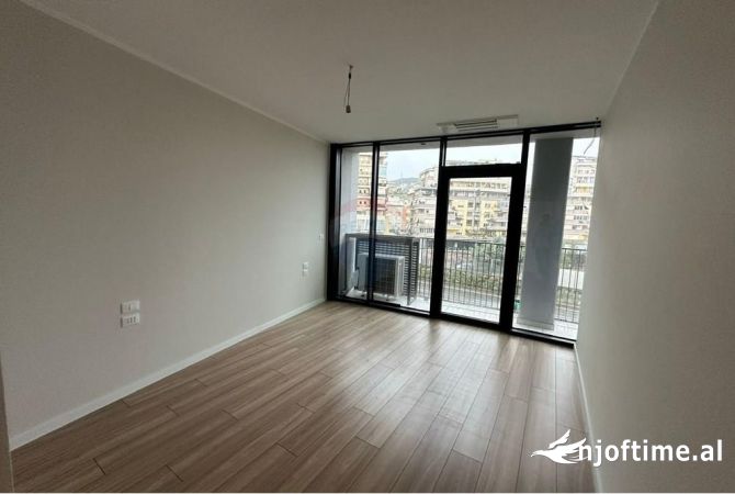 Jepet - Ambjent Zyrash - Me Qera - Liqeni i Tiranes - Tirane 