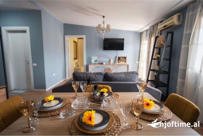 Super Apartament - 1+1 - Me Qera - Rruga e Barrikadave - Tirane