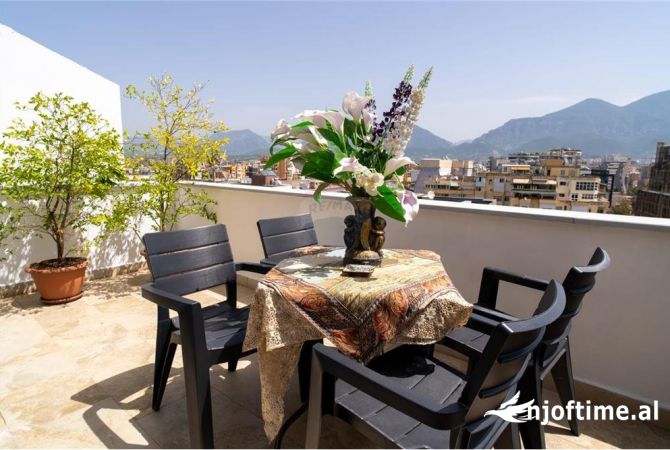 Shtepi me qera Apartament ne Tirane, 1+1, Mobilimi E mobiluar, Pagesa 900  Euro.