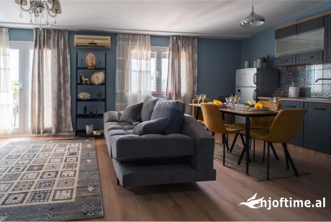 Shtepi me qera Apartament ne Tirane, 1+1, Mobilimi E mobiluar, Pagesa 900  Euro.