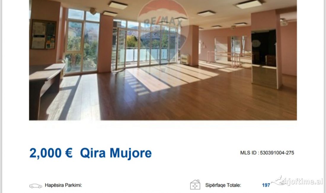 Zyre - Me Qera - Komuna e Parisit - Tirane 