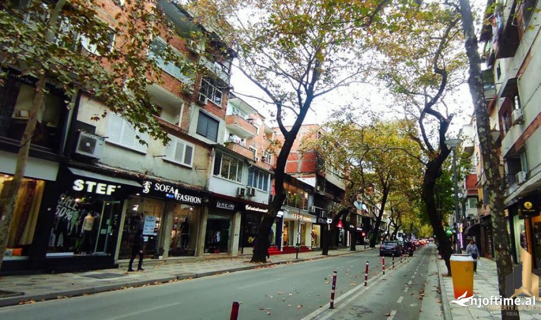 Zyre - Me Qera - Myslym Shyri - Tirane