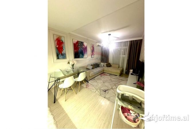 Shitet - Apartament - 1+1 - Komuna e Parisit - Tirane 