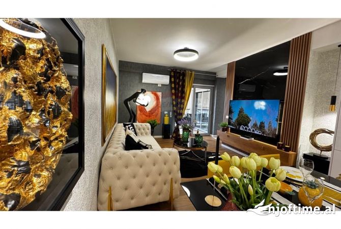 Shtepi ne shitje Apartament ne Tirane, 1+1, Mobilimi E mobiluar, Pagesa 178,000  Euro.