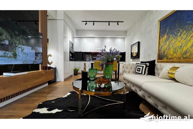 Shtepi ne shitje Apartament ne Tirane, 1+1, Mobilimi E mobiluar, Pagesa 178,000  Euro.