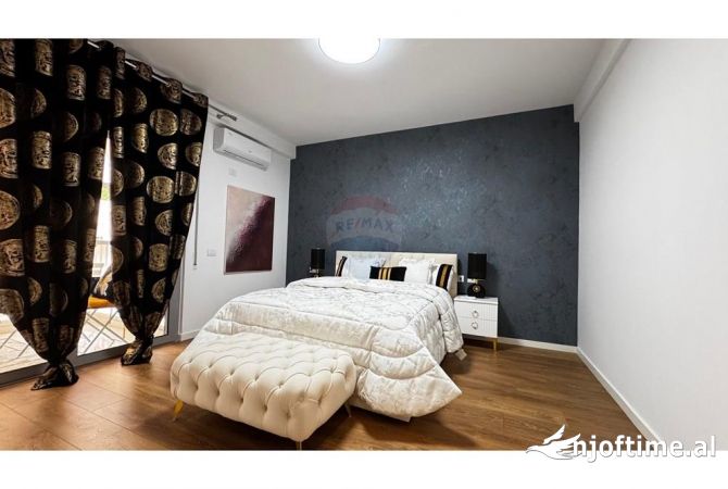 Shtepi ne shitje Apartament ne Tirane, 1+1, Mobilimi E mobiluar, Pagesa 178,000  Euro.