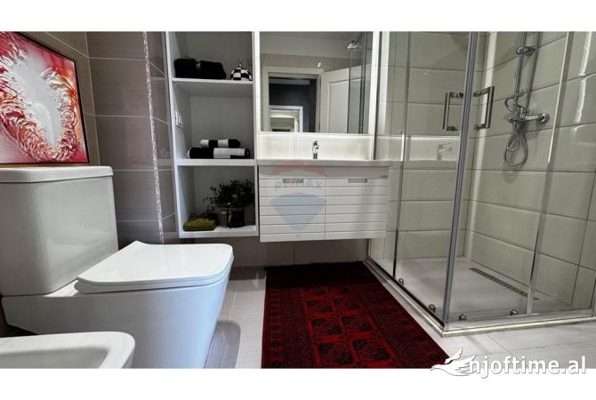 Shtepi ne shitje Apartament ne Tirane, 1+1, Mobilimi E mobiluar, Pagesa 178,000  Euro.