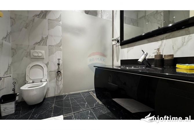 Shtepi me qera Apartament ne Tirane, 2+1, Mobilimi E mobiluar, Pagesa 1,200  Euro.