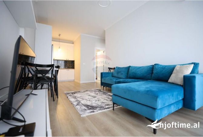 Shiten 2 Apartamente tek Rruga e Durresit