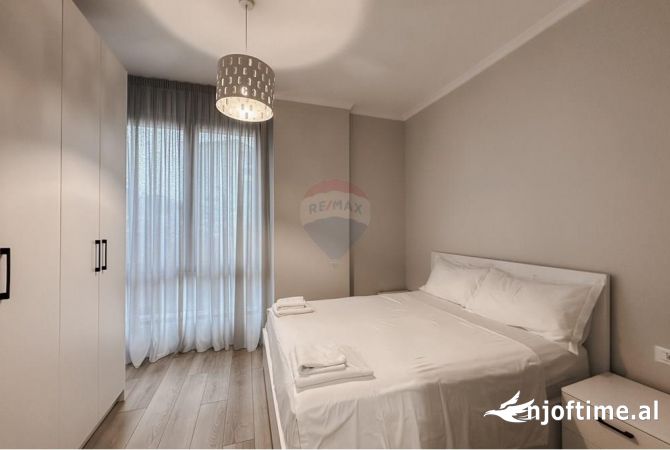 Appartamento in vendita a Tirana 2+1, Arredato