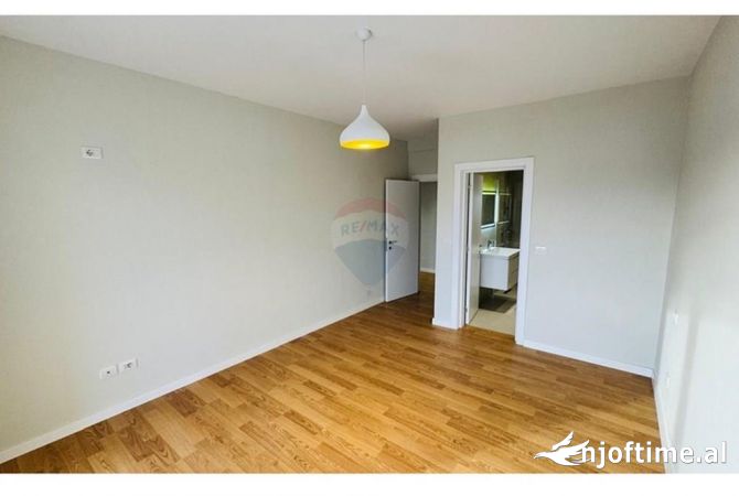Shtepi ne shitje Apartament ne Tirane, 2+1, Mobilimi Bosh, pa mobiluar, Pagesa 149,000  Euro.