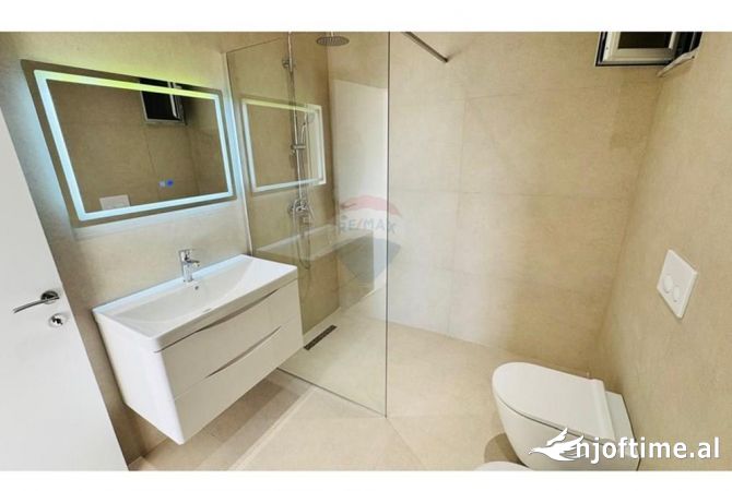 Shtepi ne shitje Apartament ne Tirane, 2+1, Mobilimi Bosh, pa mobiluar, Pagesa 149,000  Euro.