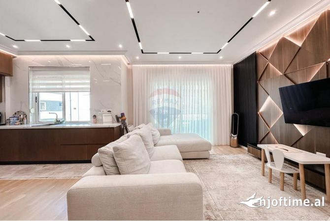 Shtepi ne shitje Apartament ne Tirane, 2+1, Mobilimi E mobiluar, Pagesa 249,000  Euro.