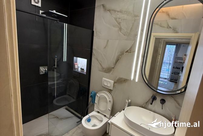 Shtepi me qera Apartament ne Tirane, 2+1, Mobilimi E mobiluar, Pagesa 600  Euro.