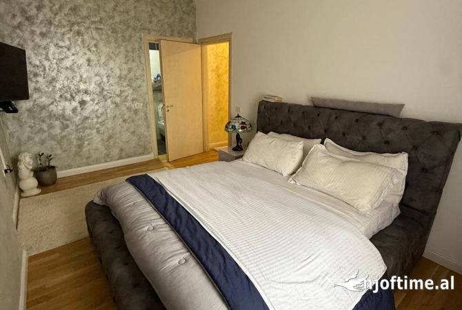 Shtepi me qera Apartament ne Tirane, 2+1, Mobilimi E mobiluar, Pagesa 600  Euro.