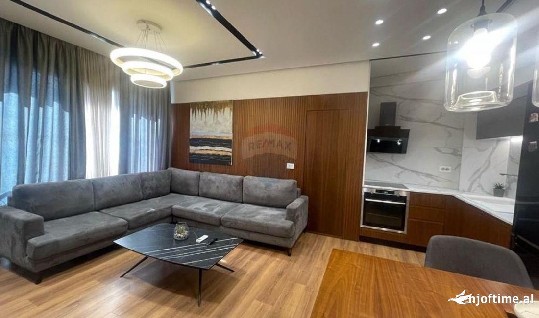 Shtepi ne shitje Apartament ne Tirane, 2+1, Mobilimi E mobiluar, Pagesa 198,000  Euro.