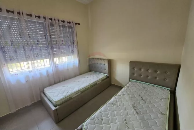 Shtepi me qera Apartament ne Tirane, 2+1, Mobilimi E mobiluar, Pagesa 500  Euro.