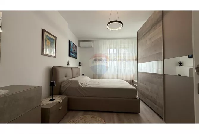 Shtepi me qera Apartament ne Tirane, 1+1, Mobilimi E mobiluar, Pagesa 1,300  Euro.