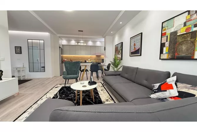 Apartament luksoz 1+1+Parkim me qera tek Rruga e Elbasanit