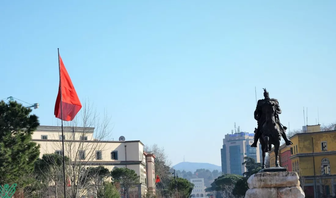 Zyre - Me Qera - Sheshi Skenderbej - Tirane