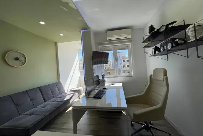 Business Property for Rent 3+1 in Tirana - 1,400 Euro