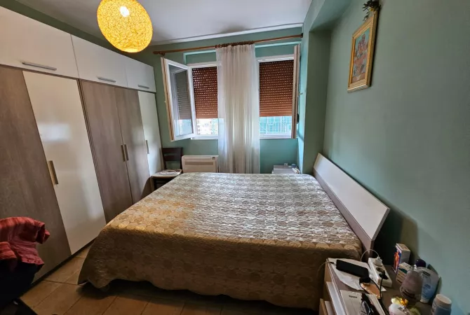 Shtepi ne shitje Apartament ne Tirane, 2+1, Mobilimi E mobiluar, Pagesa 255,000  Euro.
