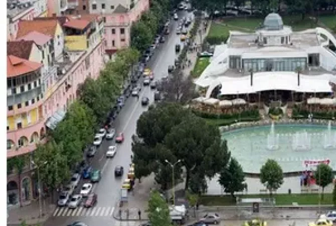 Business Property for Rent 1+1 in Tirana - 3,000 Euro