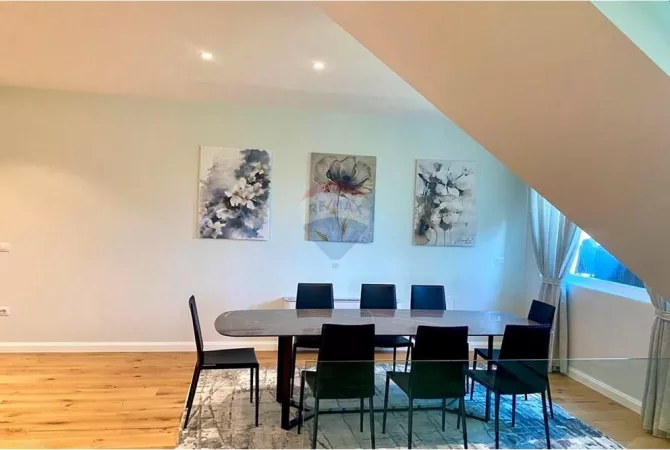 Villa di lusso in vendita a Tirana 5+1, SemiArredato