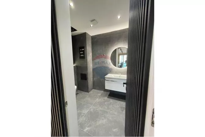 Business Property for Rent 3+1 in Tirana - 2,000 Euro