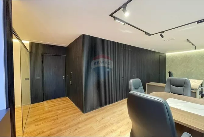 Business Property for Rent 3+1 in Tirana - 2,000 Euro