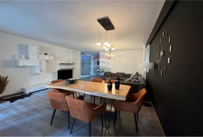 Apartament 2+1 me qera tek Komuna e Parisit