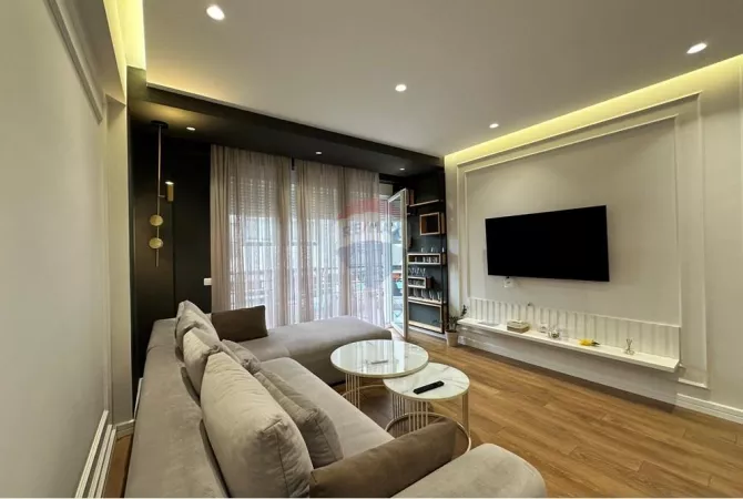 Apartament 2+1+Parkim tek Liqeni i Thate