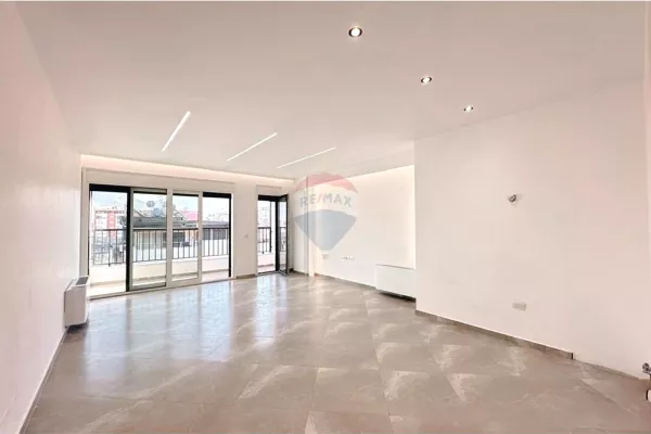 Business Property for Rent 3+1 in Tirana - 1,500 Euro