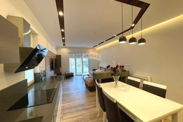 Apartment 3+1+Parkim me qera tek Kopshti Zoologjik 