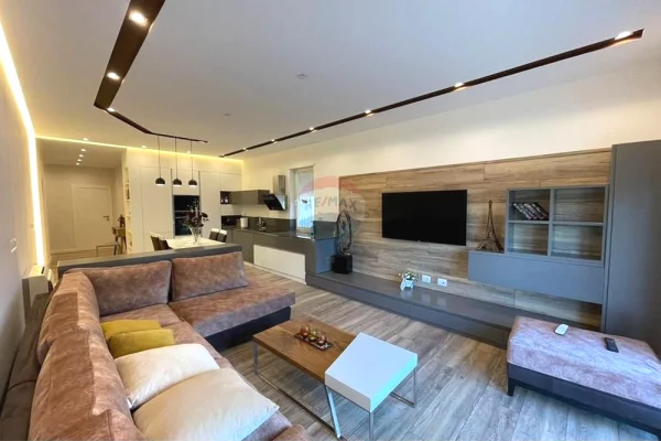 Shtepi me qera Apartament ne Tirane, 3+1, Mobilimi E mobiluar, Pagesa 1,500  Euro.