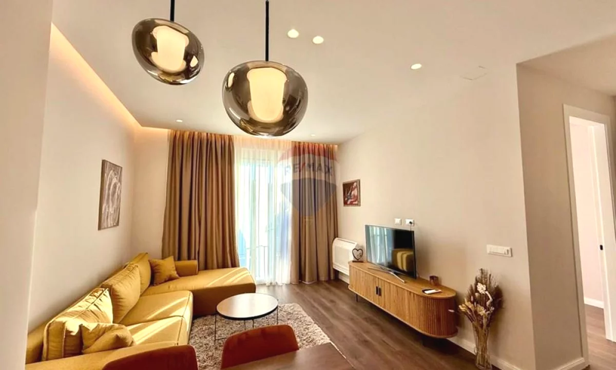 Shtepi me qera Apartament ne Tirane, 2+1, Mobilimi E mobiluar, Pagesa 1,100  Euro.