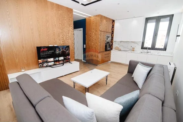 Apartament 2+1+2 me qera tek Myslym Shyri