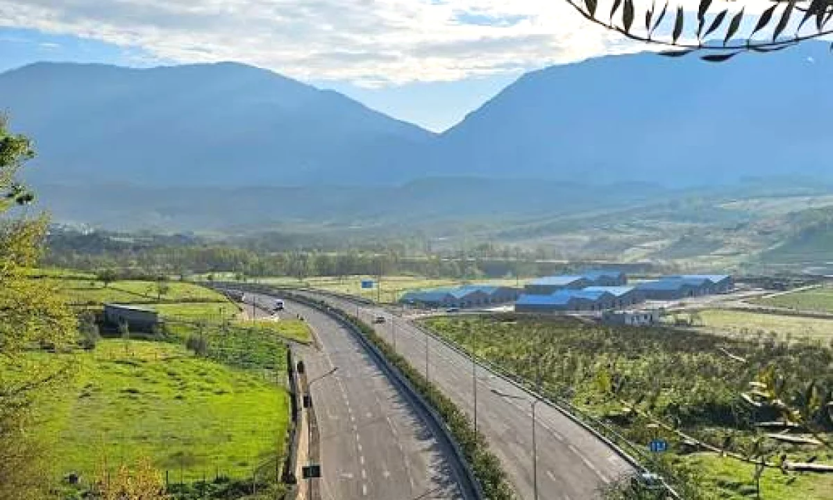 Kapanon me qera ne Farke