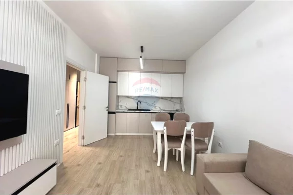 Shtepi me qera Apartament ne Tirane, 2+1, Mobilimi E mobiluar, Pagesa 1,000  Euro.