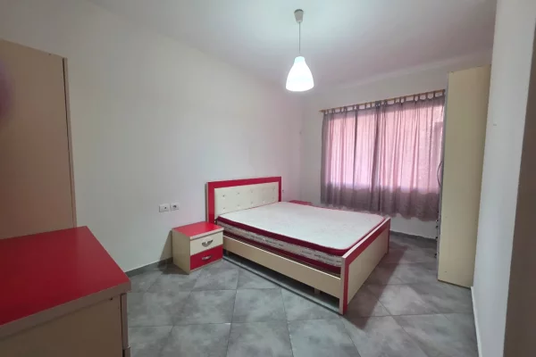 Shtepi me qera Apartament ne Tirane, 1+1, Mobilimi E mobiluar, Pagesa 400  Euro.