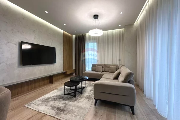 Shtepi me qera Apartament ne Tirane, 2+1, Mobilimi E mobiluar, Pagesa 2,100  Euro.